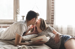 12 Important Things Men Do When They Really Love Their Women
