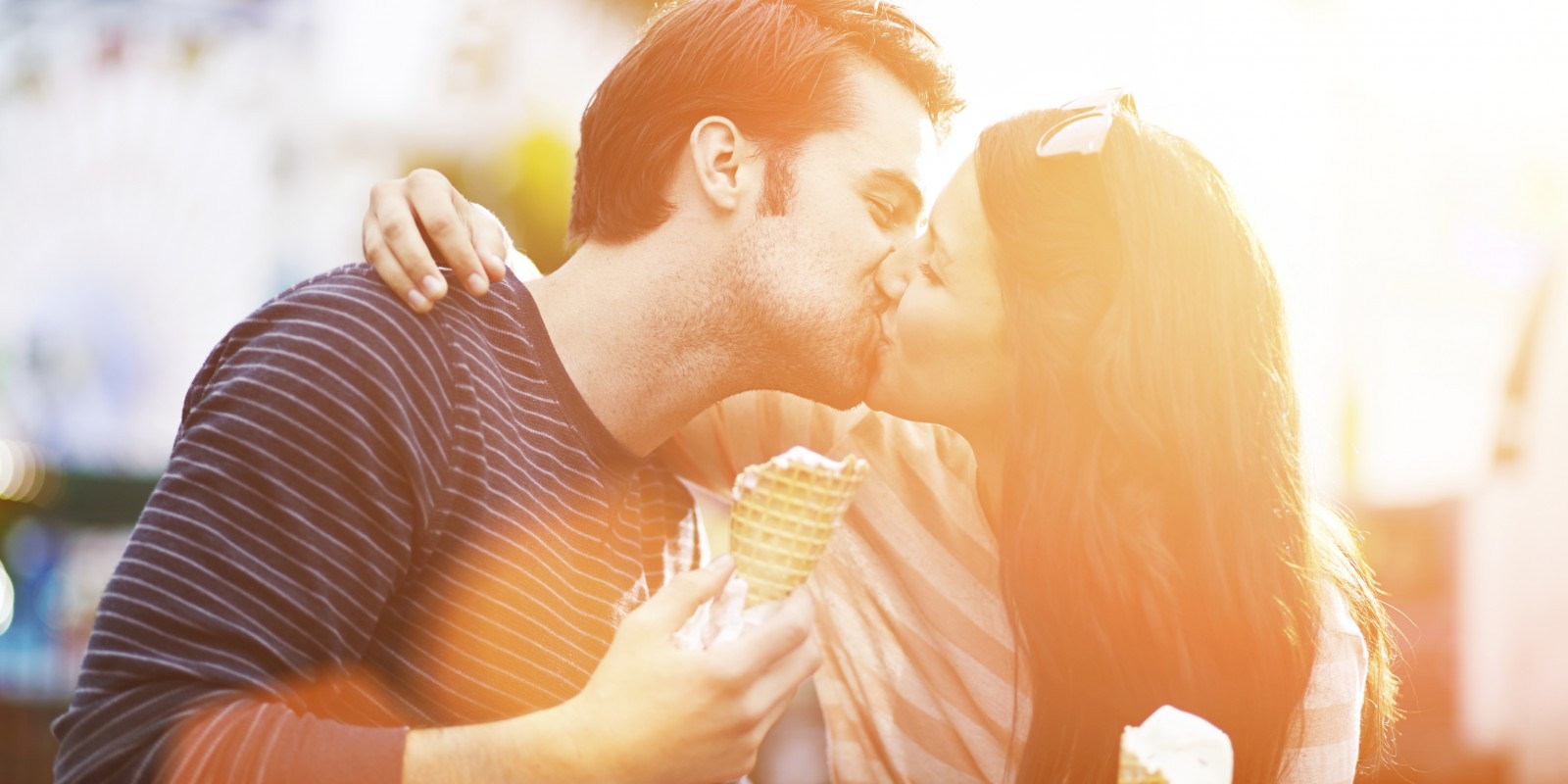 I Want To Kiss You Quotes - Romantic Couple Kiss 