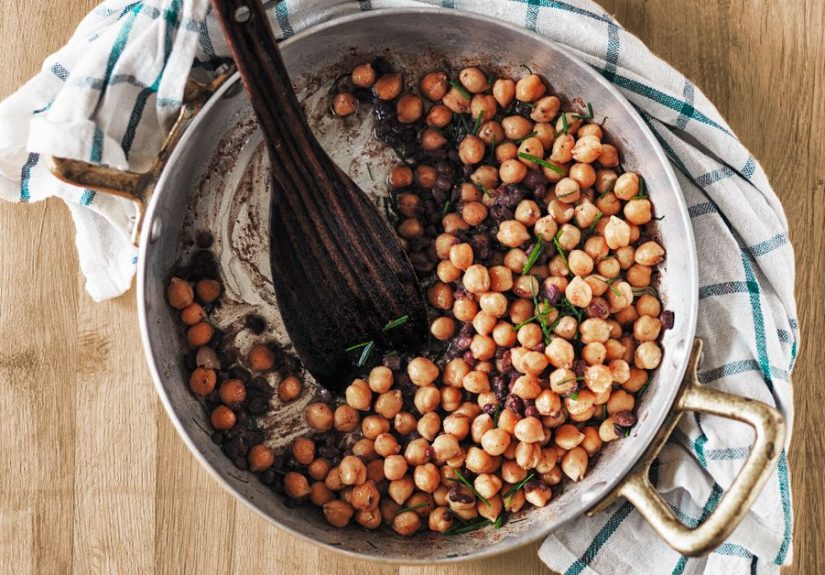 Is Hummus Bad for Gout? All About Purine-Rich Foods