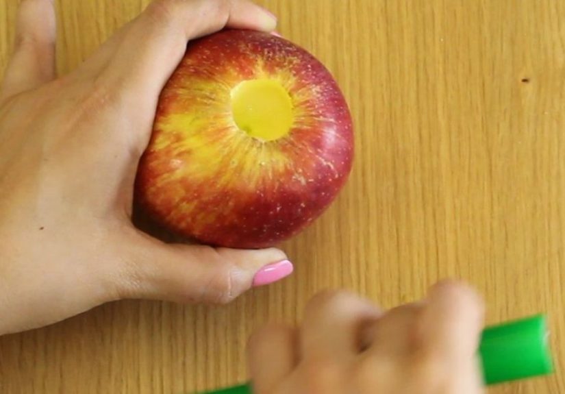 Quick and Stylish: How to Craft an Easy Fall Centerpiece With Apples