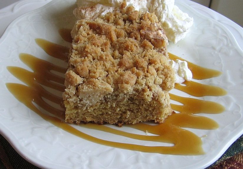 Applesauce Crumb Cake Recipe