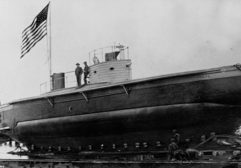 Divers Have Found the Historic Experimental Submarine ‘Defender’