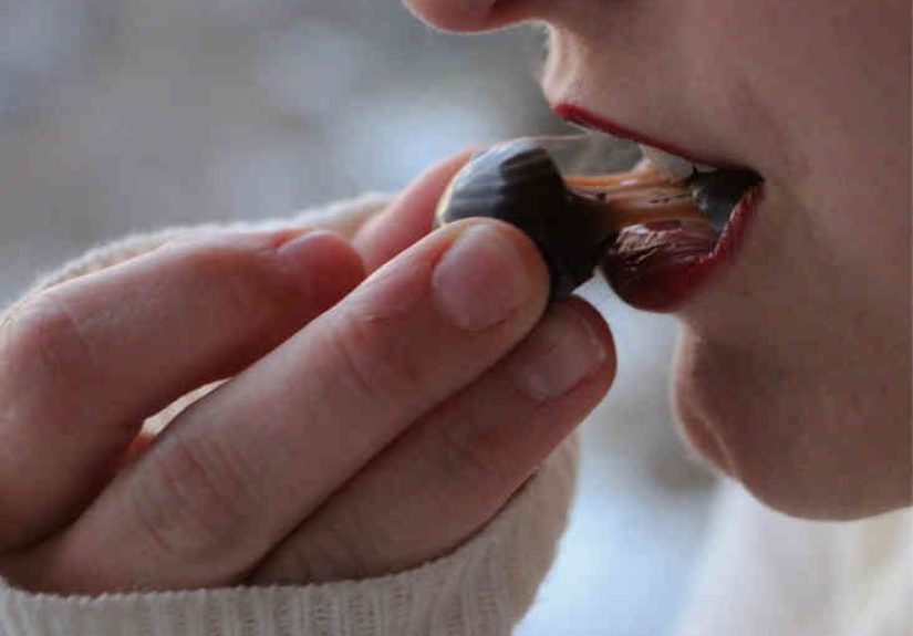 How Sugar Causes Cavities and Destroys Your Teeth