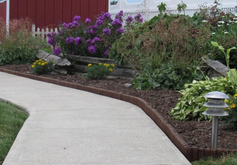 Edge Your Beds: 13 Easy Ideas for Landscape Borders - Bob Vila