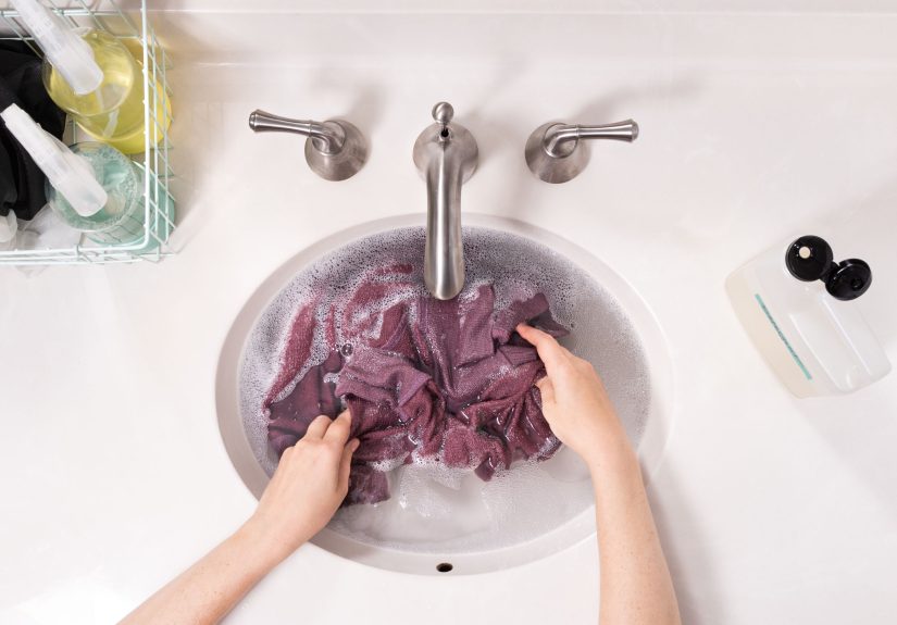 How to Hand Wash Clothes to Preserve Delicate Pieces