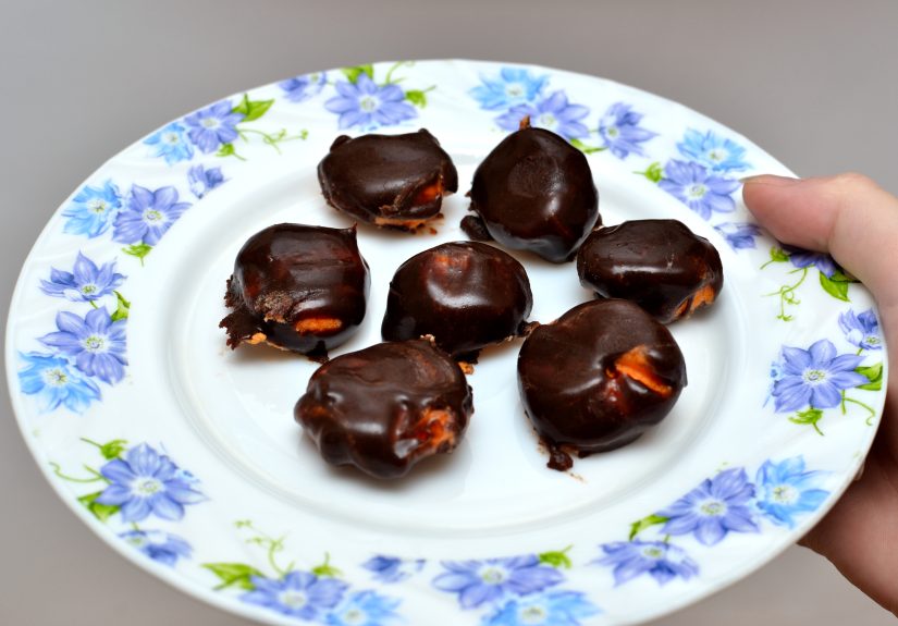 How to Make a Cream Filling for Chocolates: 9 Steps