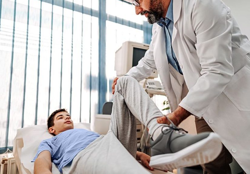 Osgood-Schlatter disease: Symptoms and treatment