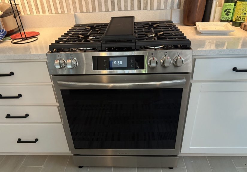 Frigidaire Gallery Range with Stone-Baked Pizza Review