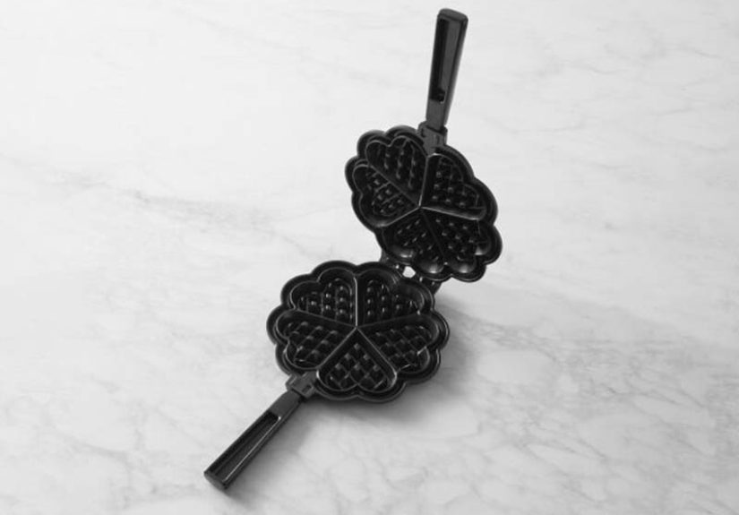 Nordic Ware Nonstick Sweetheart Waffler